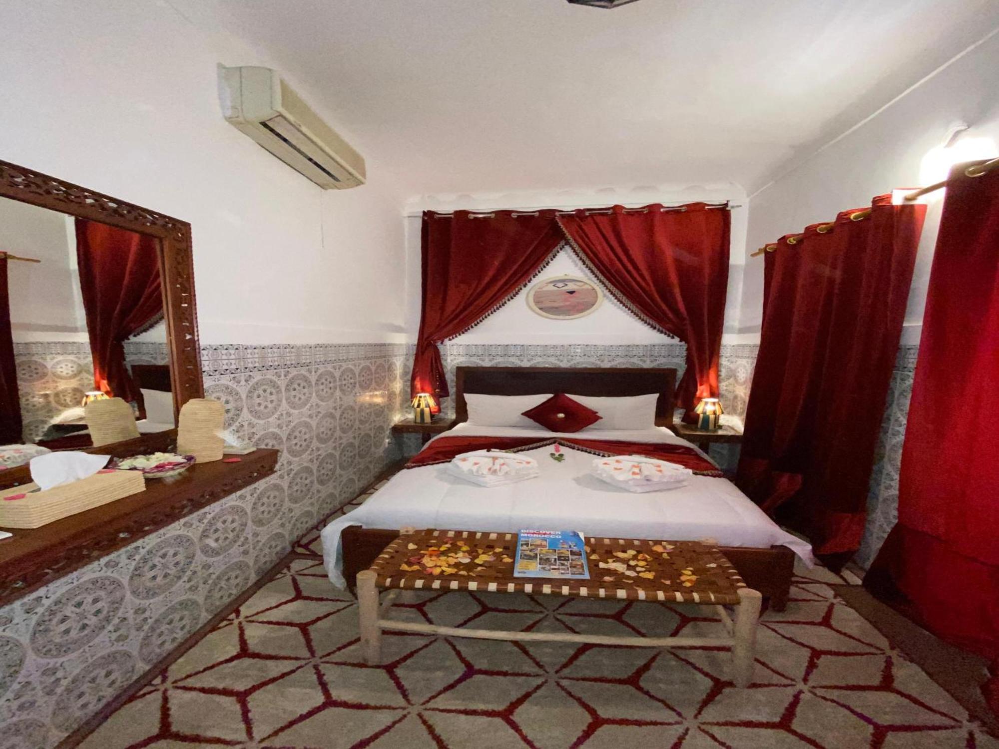 Riad Lazord De Marrakech Entier Marrakesh Exterior foto